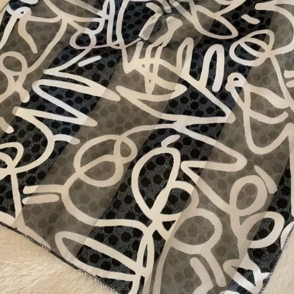 Black and White Squiggle Design Scarf